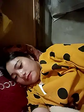 Snapshot of Sinhlinh2020 chatting on 10/20/25, 03:45 Sinhlinh2020 online show from 10/20/25, 03:45