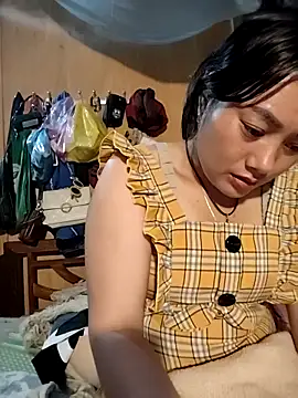 Snapshot of Sinhlinh2020 chatting on 10/25/25, 02:56 Sinhlinh2020 online show from 10/25/25, 02:56