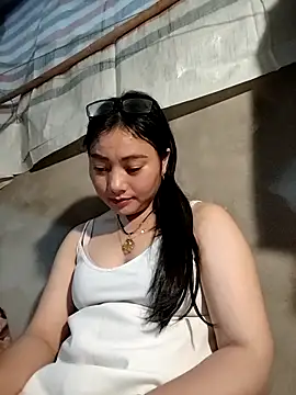 Snapshot of Sinhlinh2020 chatting on 10/28/25, 03:25 Sinhlinh2020 online show from 10/28/25, 03:25