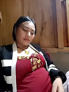 Snapshot of Sinhlinh2020 chatting on 11/01/25, 09:22 Sinhlinh2020 online show from 11/01/25, 09:22