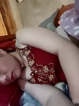 Snapshot of Sinhlinh2020 chatting on 11/07/25, 10:54 Sinhlinh2020 online show from 11/07/25, 10:54