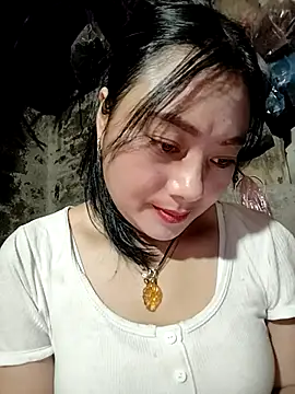 Snapshot of Sinhlinh2020 chatting on 11/12/25, 02:45 Sinhlinh2020 online show from 11/12/25, 02:45