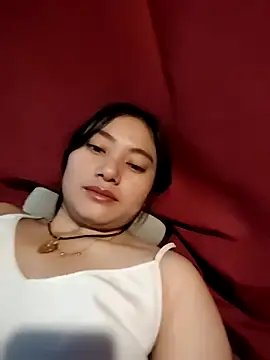 Snapshot of Sinhlinh2020 chatting on 11/15/25, 01:40 Sinhlinh2020 online show from 11/15/25, 01:40