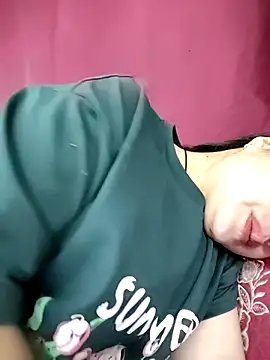 Snapshot of Sinhlinh2020 chatting on 11/23/25, 01:22 Sinhlinh2020 online show from 11/23/25, 01:22