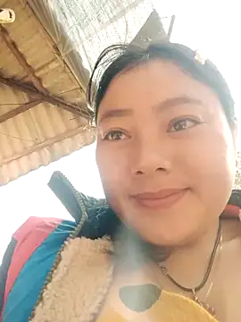 Snapshot of Sinhlinh2020 chatting on 12/02/25, 03:12 Sinhlinh2020 online show from 12/02/25, 03:12