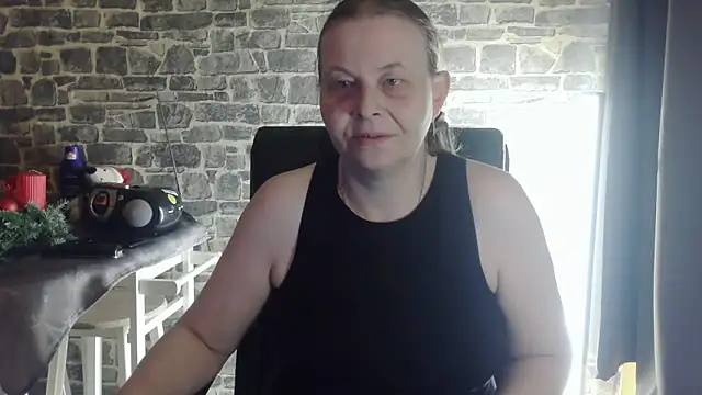 Diamond Bite online show from 11/28/25, 04:31