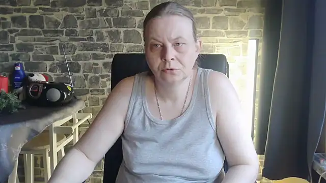 Diamond Bite online show from 12/01/25, 07:24