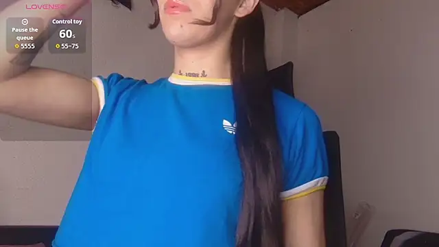 Scarlett crastrawberry online show from 11/30/25, 09:41