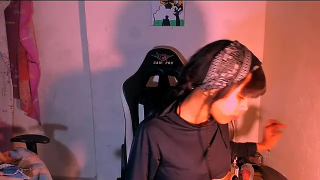 bad girl xxx online show from 04/21/26, 08:09