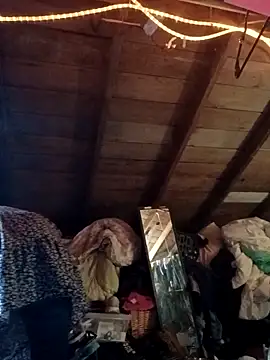 faithfulchic online show from 12/16/25, 09:09