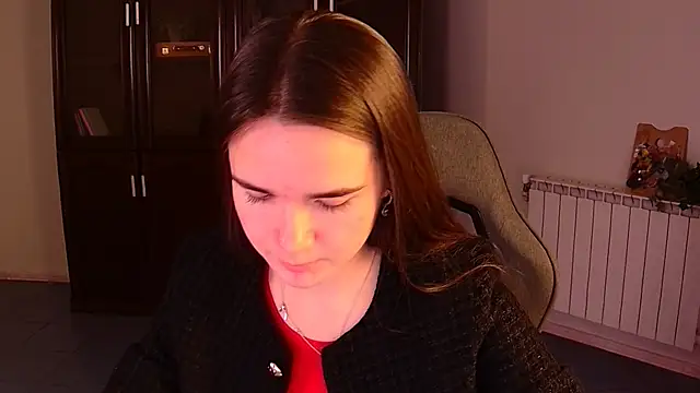 May Bloom online show from 11/05/25, 05:18