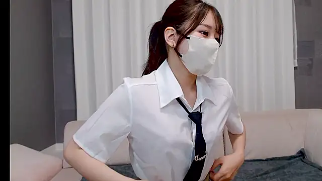 LOVE MIREI LOVE online show from 04/18/26, 11:14