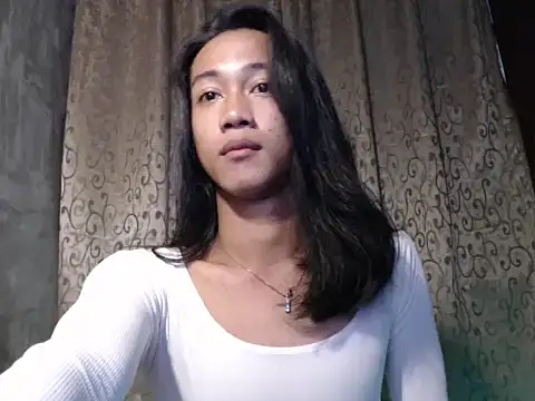 Snapshot of taylaxuxu chatting on 11/17/25, 08:25 taylaxuxu online show from 11/17/25, 08:25