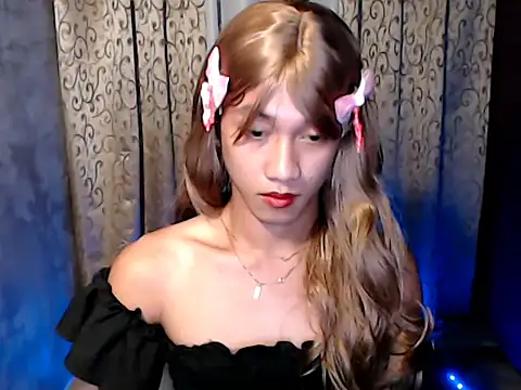 Snapshot of taylaxuxu chatting on 12/15/25, 08:51 taylaxuxu online show from 12/15/25, 08:51