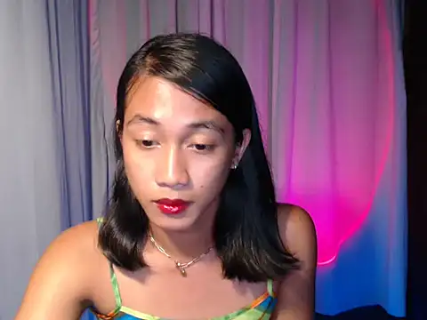 taylaxuxu online show from 04/17/26, 06:49