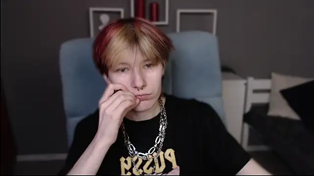 guitarandangell online show from 04/23/26, 08:24