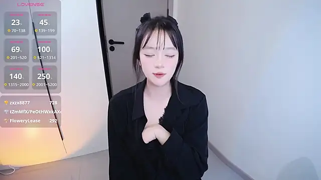 Snapshot of Kinadolly chatting on 10/20/25, 06:41 Kinadolly online show from 10/20/25, 06:41