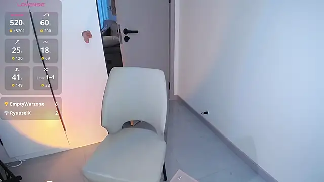 Snapshot of Kinadolly chatting on 10/25/25, 12:29 Kinadolly online show from 10/25/25, 12:29