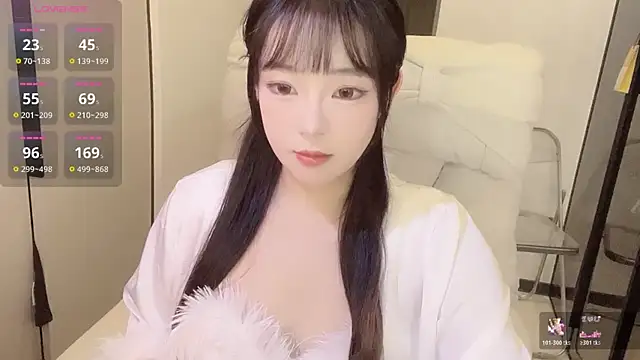 Snapshot of Kinadolly chatting on 11/14/25, 07:40 Kinadolly online show from 11/14/25, 07:40