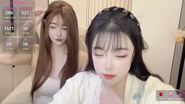 Snapshot of Kinadolly chatting on 11/27/25, 12:29 Kinadolly online show from 11/27/25, 12:29