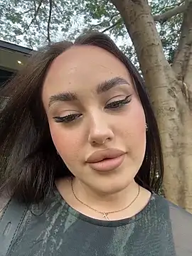 KiraSunshine online show from 02/01/26, 04:11