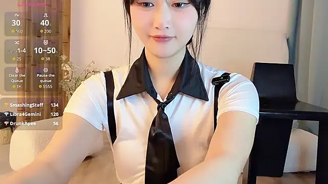 Snapshot of Xiaowen-wen chatting on 04/23/26, 12:29 Xiaowen-wen online show from 04/23/26, 12:29