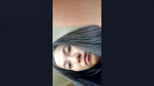 LinneaHyles online show from 10/29/25, 06:37