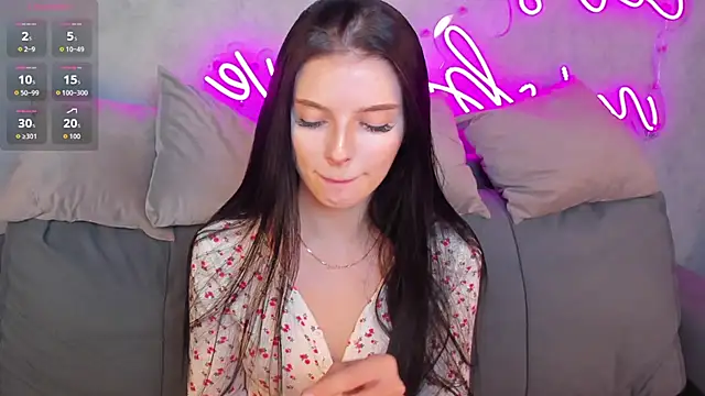 Eva Mayers online show from 11/12/25, 12:44