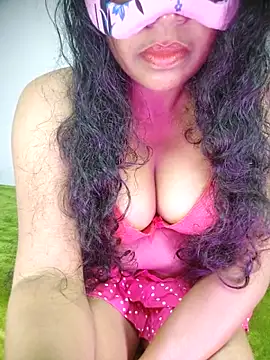 SL queen1 online show from 11/21/25, 09:08