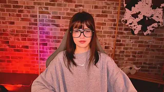 KiraVair online show from 04/03/26, 11:08