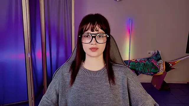 KiraVair online show from 04/10/26, 10:31