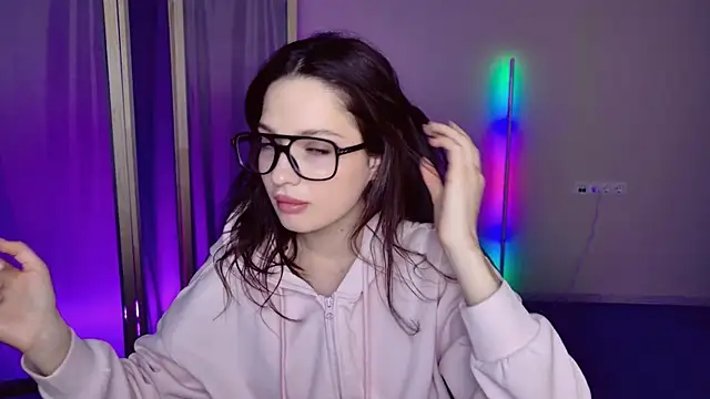 KiraVair online show from 04/15/26, 03:52