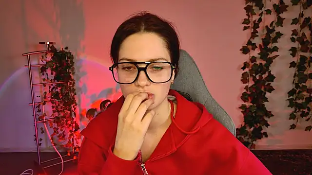 KiraVair online show from 04/19/26, 06:10