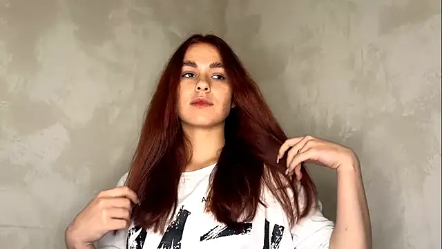 Snapshot of LunaAfrodita chatting on 10/24/25, 07:54 LunaAfrodita online show from 10/24/25, 07:54