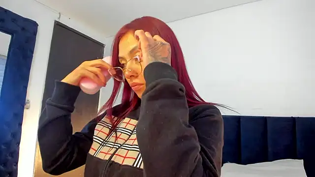 melanie roux   online show from 04/06/26, 12:17