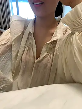 Minhee22 online show from 11/09/25, 11:25