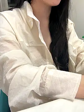 Minhee22 online show from 11/10/25, 05:01