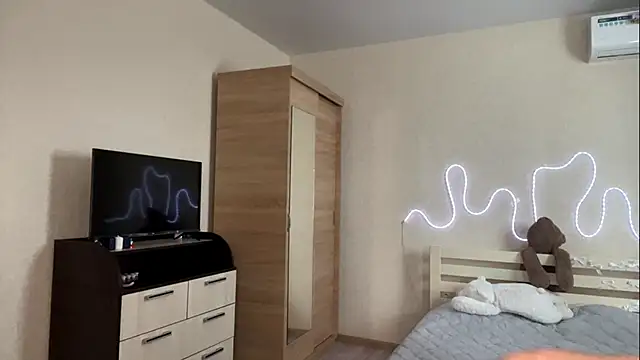 MyraLitterers online show from 04/03/26, 01:20