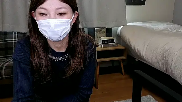 Snapshot of rei_1121 chatting on 10/27/25, 03:54 rei 1121 online show from 10/27/25, 03:54