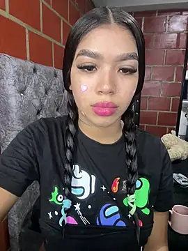 tifanymonroe online show from 04/22/26, 08:21