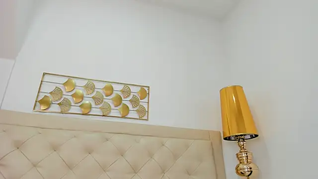 lucia lorenz online show from 02/03/26, 11:26