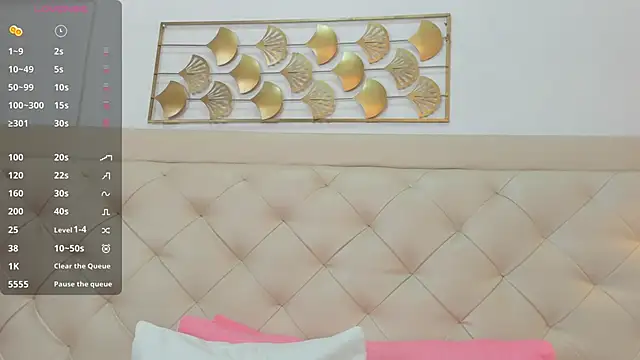 lucia lorenz online show from 02/09/26, 11:25