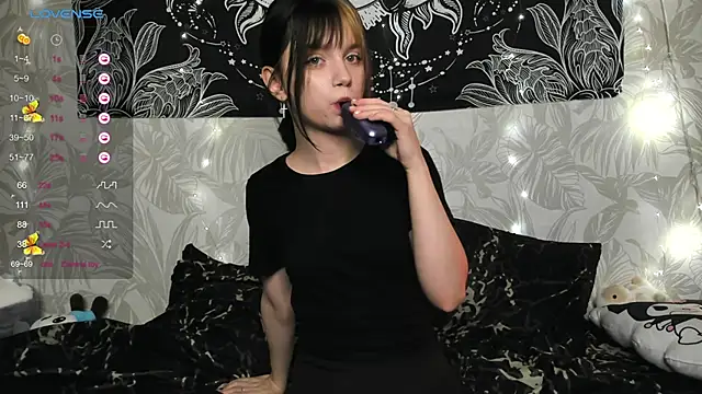 ruby dallos online show from 11/23/25, 12:27