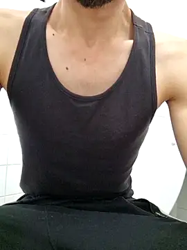 16enes16 online show from 11/04/25, 03:33