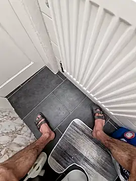 16enes16 online show from 11/24/25, 03:34