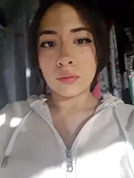 chloebrownn03 online show from 11/14/25, 04:00