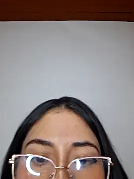 chloebrownn03 online show from 11/21/25, 10:41