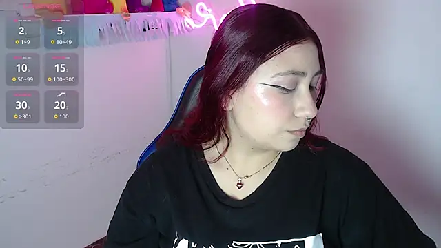 littlee red online show from 11/28/25, 08:33