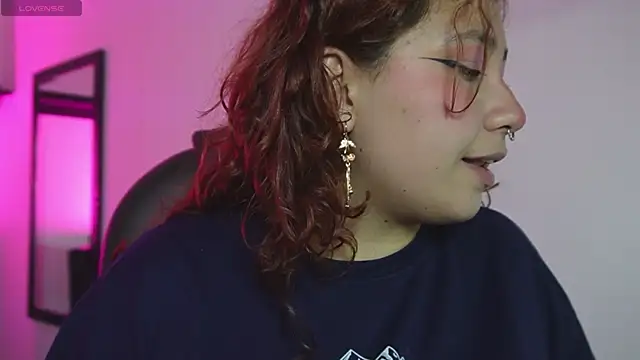 littlee red online show from 04/18/26, 08:31