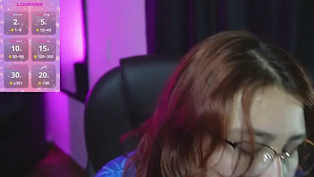 littlee red online show from 04/20/26, 08:54